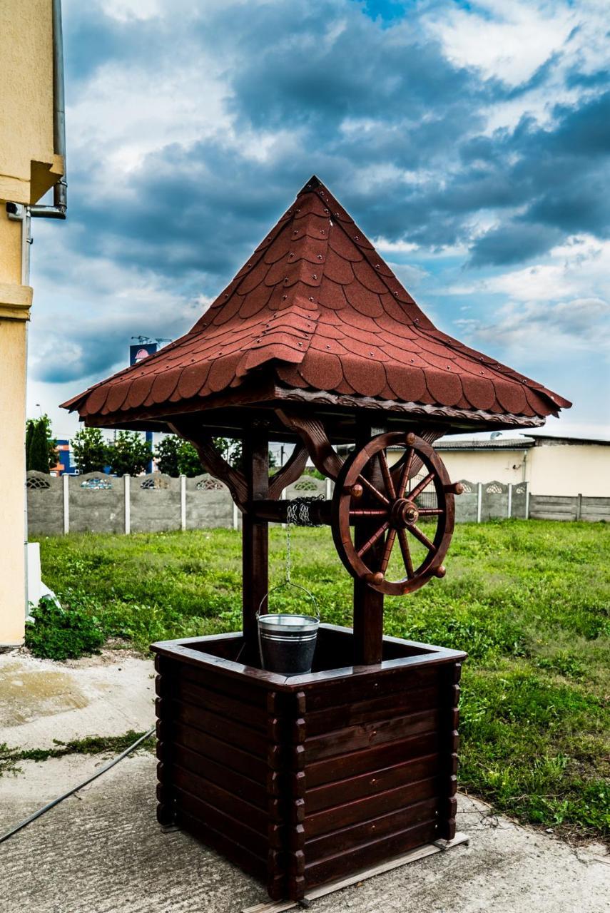 Pensiunea Georgibel Deva Buitenkant foto